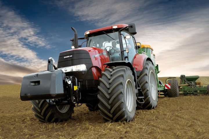 T H WHITE Case IH