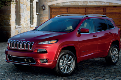 NEW JEEP CHEROKEE OVERLAND COMBINES LUXURY & OFF-ROAD PROWESS