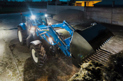 NEW SEASON : NEW HOLLAND