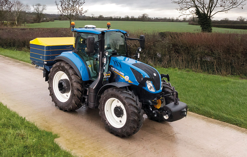 NEW HOLLAND T5.120 WINS ‘BEST UTILITY’ TITLE