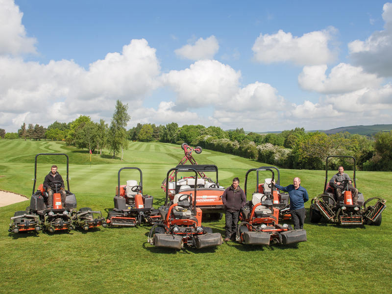 OUTSTANDING SERVICE TIPS THE SCALES AT HISTORIC WILTSHIRE GOLF COURSE