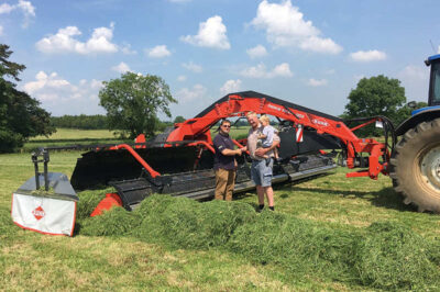 FIRST KUHN MERGE MAXX 902 IN UK
