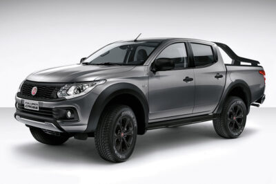 FULLBACK CROSS IS STRIKING LIFESTYLE PICKUP