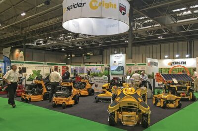 SHOWCASING NEW MACHINERY WITH AWARD-WINNING STAND AT SALTEX