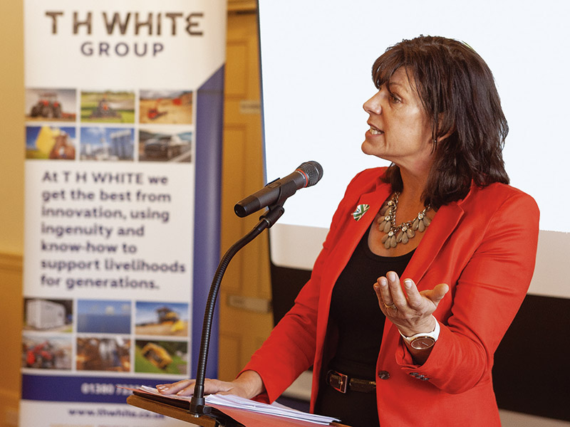 MINISTER LAUNCHES SUSTAINABLE BUSINESS CONFERENCE