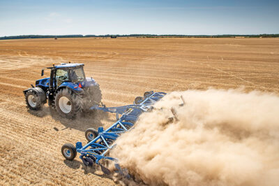FOCUS ON THE NEW HOLLAND T8 GENESIS