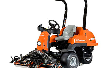 NEW ELECTRIC GREENS MOWER FROM JACOBSEN