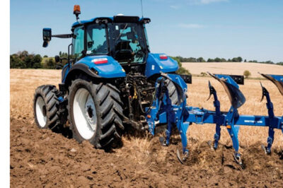 NEW HOLLAND PLOUGHS AND TINE CULTIVATORS