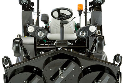 PREPARE FOR CUTTING WITH BLADES AND TINES