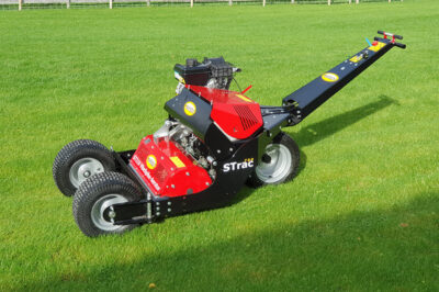Maredo STrac 700 – an ingenious multi purpose groundcare machine