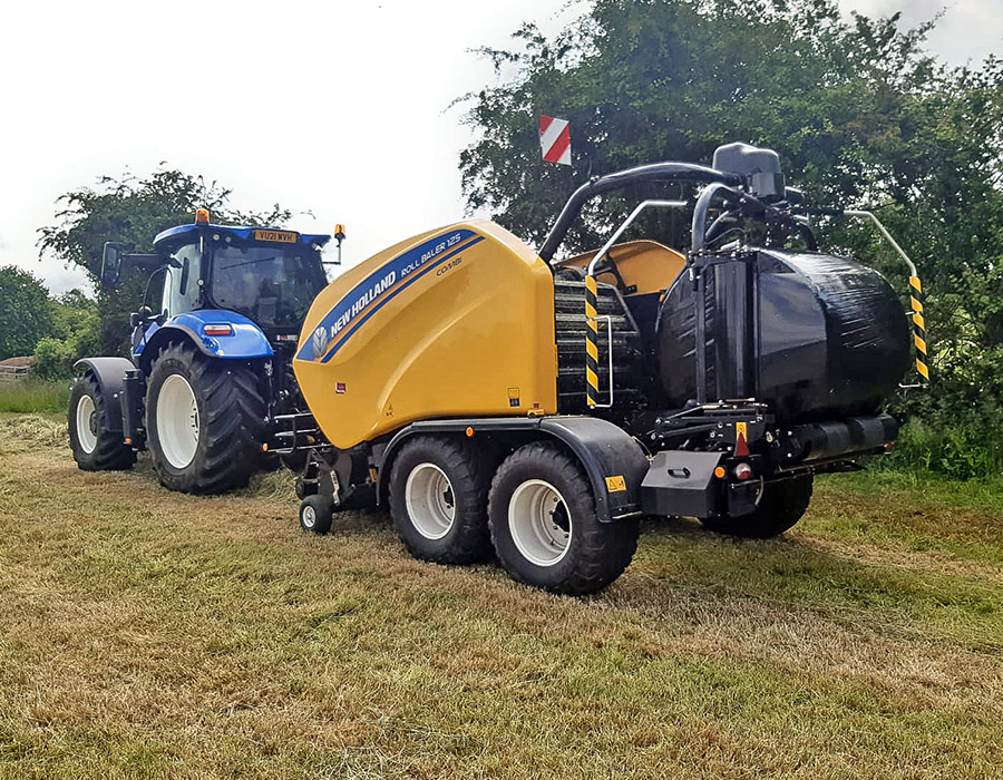 New Holland & Kuhn out on demo with Mike