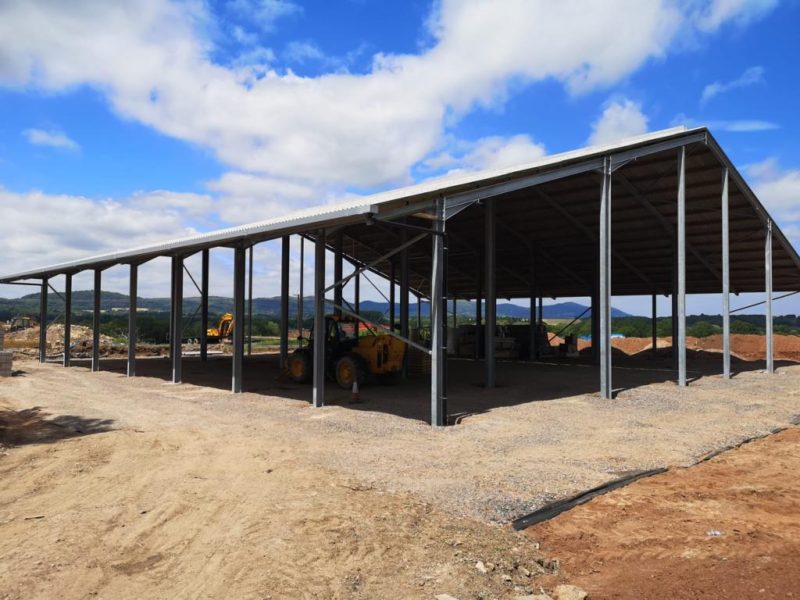 IMPRESSIVE NEW DELAVAL MILK PARLOUR BUILD FOR THE JEYNES FAMILY