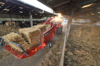 Impressively fast feeding with the Kverneland 864