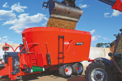 Feeding up & Bedding down for Winter with KUHN & Kverneland