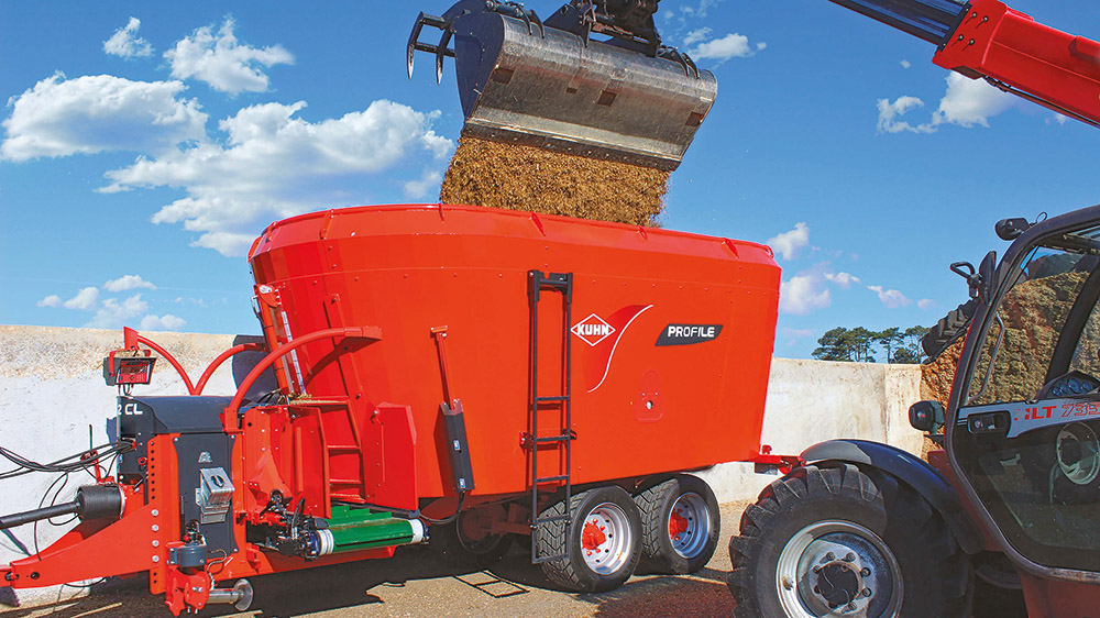 Feeding up & Bedding down for Winter with KUHN & Kverneland