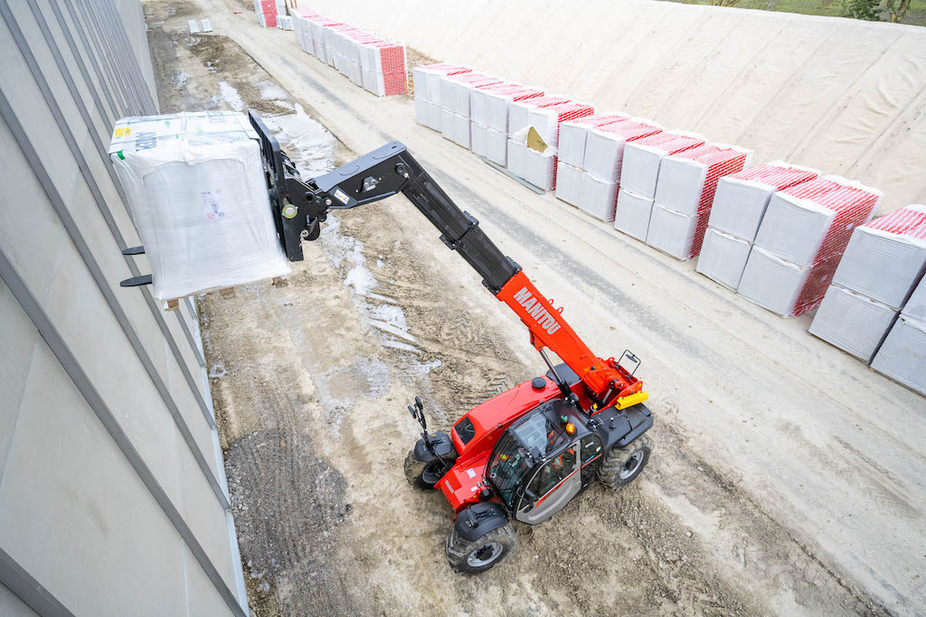 Manitou’s perfect partners in a tight spot