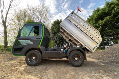 Outlandishly Green ET Lander