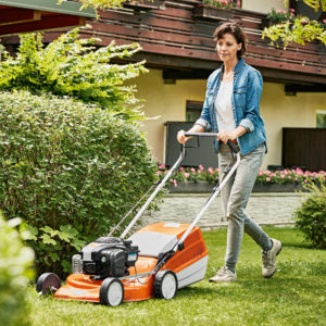 RM248T self propelled lawnmower