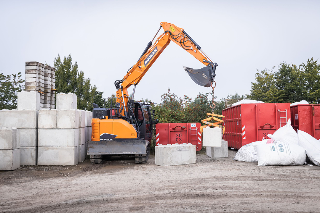 Discover New Doosan DX140LC-7 & DX140LCR-7 Excavators