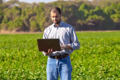 APPLY FOR THE FARMING, EQUIPMENT & TECHNOLOGY FUND!