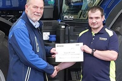 Shaun Kennett obtains his Master Technician status