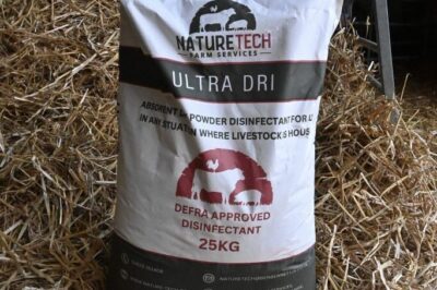 Defra approved disinfectant keeps cows clean and dry